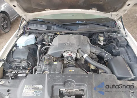 2001 Lincoln Town Car Cartier z USA, uszkodzony, nr VIN 1LNHM83W31Y710241